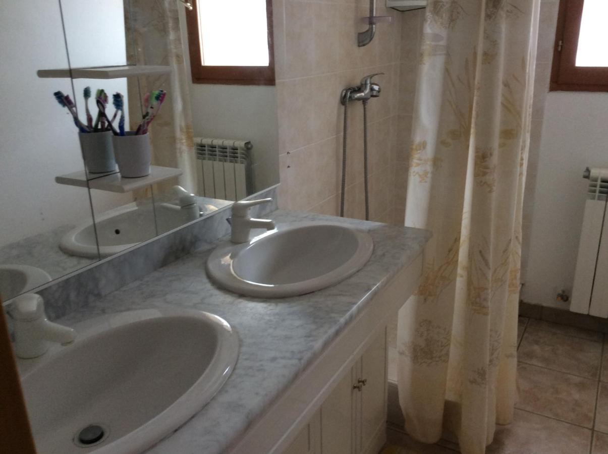 Chambre D'Hote Les Carlines อาร์วิเยอ ภายนอก รูปภาพ